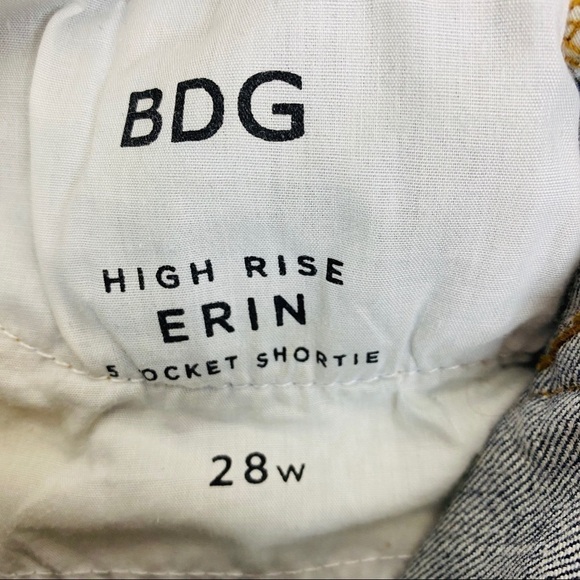 Urban Outfitters BDG High Rise Erin Shorty Denim Shorts Size 28W - Picture 7 of 8